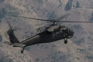 அமெரிக்க இராணுவத்தில் ஏற்பட்ட சோகம்; நடுவானில் 3 படையினருக்கு நேர்ந்த நிலை!