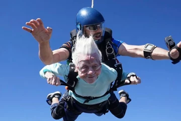 ஸ்கை டைவிங் செய்து சாதனை படைத்த 104 வயது பெண்மணி உயிரிழப்பு