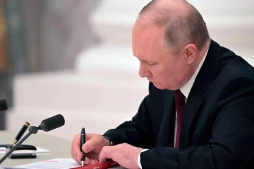 அதிபர் பதிவியிலிருந்து விலகுகிறாரா புடின்?