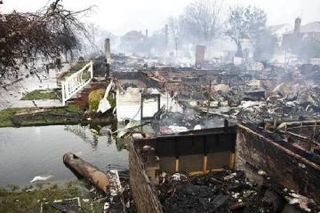 அமெரிக்காவை புரட்டிப்போட்ட வரலாற்றில் மிகவும் மோசமான சூழற் சூறாவளி! அதிகரிக்கும் உயிரிழப்புக்கள்