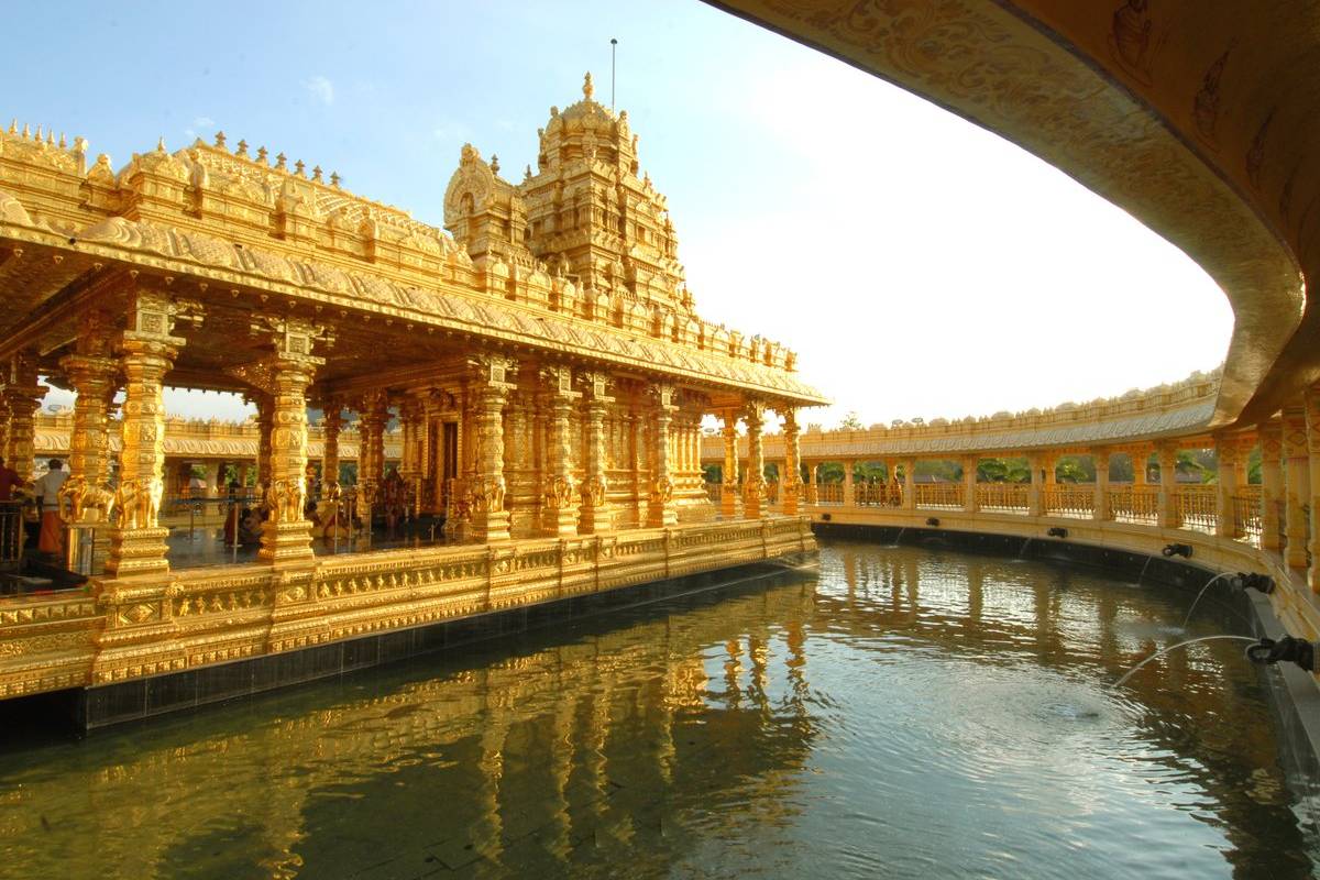 1500 கிலோ தங்கத்தால் கட்டப்பட்ட கோயில்.., தமிழகத்தில் எங்கு உள்ளது தெரியுமா? | Sripuram Golden Temple Vellore History In Tamil