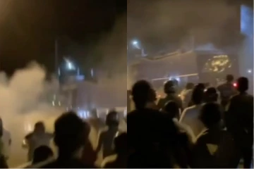 කදුලු ගෑස් ප්‍රහාර මැද ජනතාව අභීතව ඉදිරියට යයි.. වීඩියෝව මෙන්න.. (LIVE VIDEO)