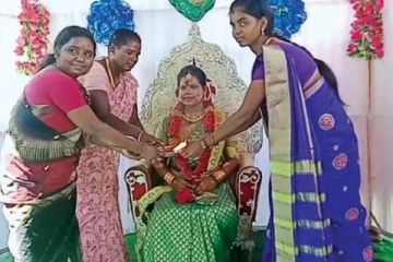 திருநங்கையாக மாறிய ஆணுக்கு மஞ்சள் நீராட்டு விழா நடத்திய பெற்றோர் - குவியும் பாராட்டு