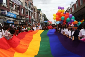 ஒரேபாலின திருமணத்திற்கு அனுமதி வழங்கிய நேபாளம்!