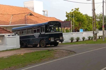 இந்திய மீனவர்களுக்கு கடூழிய சிறைத்தண்டனையும், 4 மில்லியன் ரூபாய் அபராதமும்