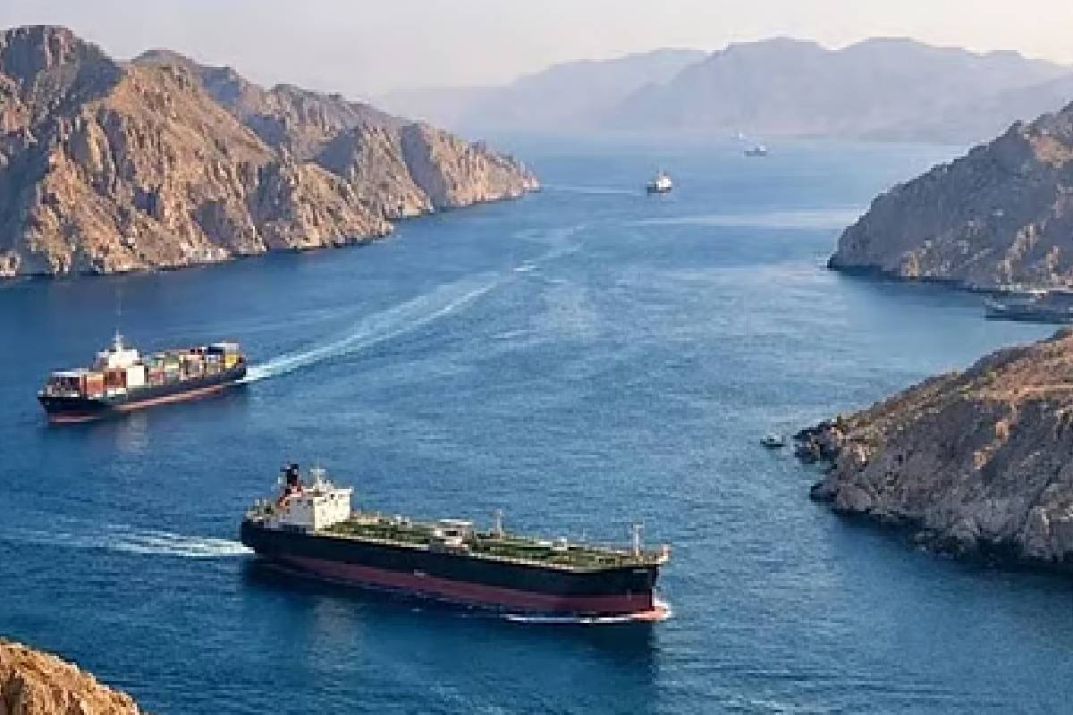 ஹார்முஸ் நீரிணைக்கு தனி ஆணையத்தை உருவாக்கிய ஈரான் | Iran Creates Separate Authority Strait Of Hormuz