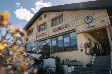 சமையல்காரரை கண்டுபிடித்து தருவோருக்கு சன்மானம்: அறிவித்த சுவிஸ் ஹொட்டல்