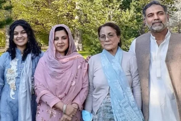 தன் குடும்பத்தையே வேன் மோதிக்கொன்ற கனேடியரை நேருக்கு நேராக பார்த்து வெளிநாட்டுப் பெண் கூறிய வார்த்தைகள்...