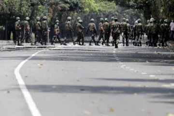 හදිසි අවස්ථා නීති කිහිපයක් සංශෝධනය කෙරේ.