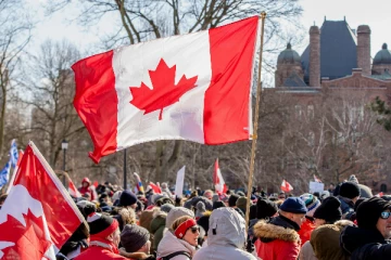 கனடாவில் நிரந்தர வாழிட உரிமம் பெறுவோருக்கான அறிவிப்பு