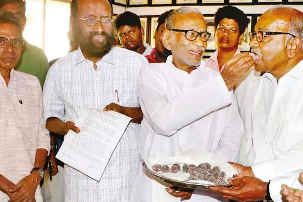 “விடுதலைப் புலிகளின் தலைவர் உயிரோடு வந்தாலும் மாற்றங்கள் எதுவும் நிகழப் போவதில்லை”கே.பாலகிருஷ்ணன் | Prabhakaran Comes Changes Not Happen Balakrishnan