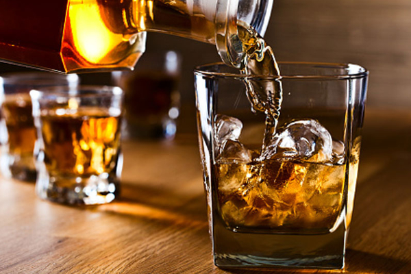 அரசாங்கத்தின் வாக்குறுதியை நிறைவேற்ற முடியாது – மதுபான உற்பத்தியாளர் சங்கம் | Low Priced Alcohol Promise Unachievable