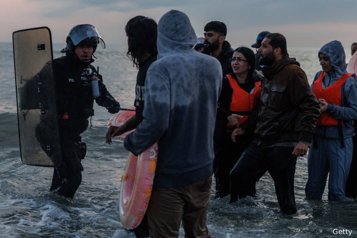 பிரான்சுடனான புலம்பெயர்தல் ஒப்பந்தம் நாளையுடன் முடிவு: உருவாகியுள்ள அச்சம் | Uk France Deal To End Fear Of Small Boat Crossing பிரான்சுடனான புலம்பெயர்தல் ஒப்பந்தம் நாளையுடன் முடிவு: உருவாகியுள்ள அச்சம் | Uk France Deal To End Fear Of Small Boat Crossing