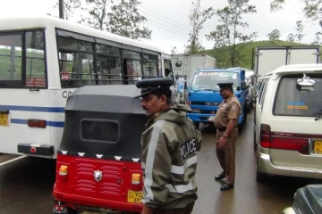 மக்களை வதைக்கின்ற தற்போதைய அரசாங்கம் தேவையில்லை: கொட்டகலையில் போராட்டம் (Photos)