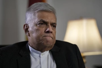 இனப்பிரச்சினைக்கு தீர்வுக்காணும் நிலையில் ரணில் இல்லை!