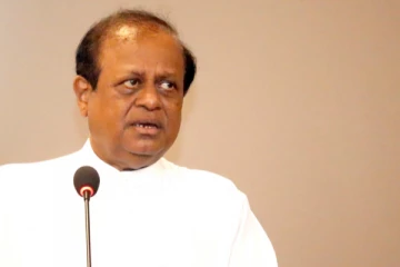 என்னை பின்தொடர்வதை விட்டுவிட்டு மக்களின் கருத்தை செவி மடுங்கள் -அரசுக்கு மீண்டும் சுசில் சாட்டை