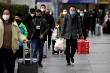 சீனாவில் மீண்டும் உச்சம் பெறும் கொரோனா பரவல்: டாக்ஸி சேவைகள் ரத்து