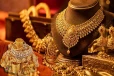 நகை பிரியர்களுக்கு குட் நியூஸ்: தங்க விலை திடீர் வீழ்ச்சி!
