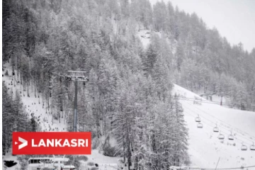 பனிப்பாறைச் சரிவில் சிக்கிய நபர்... இரண்டரை மணி நேரத்துக்குப்பின் மீட்புக்குழுவினர் கண்ட ஆச்சரிய காட்சி