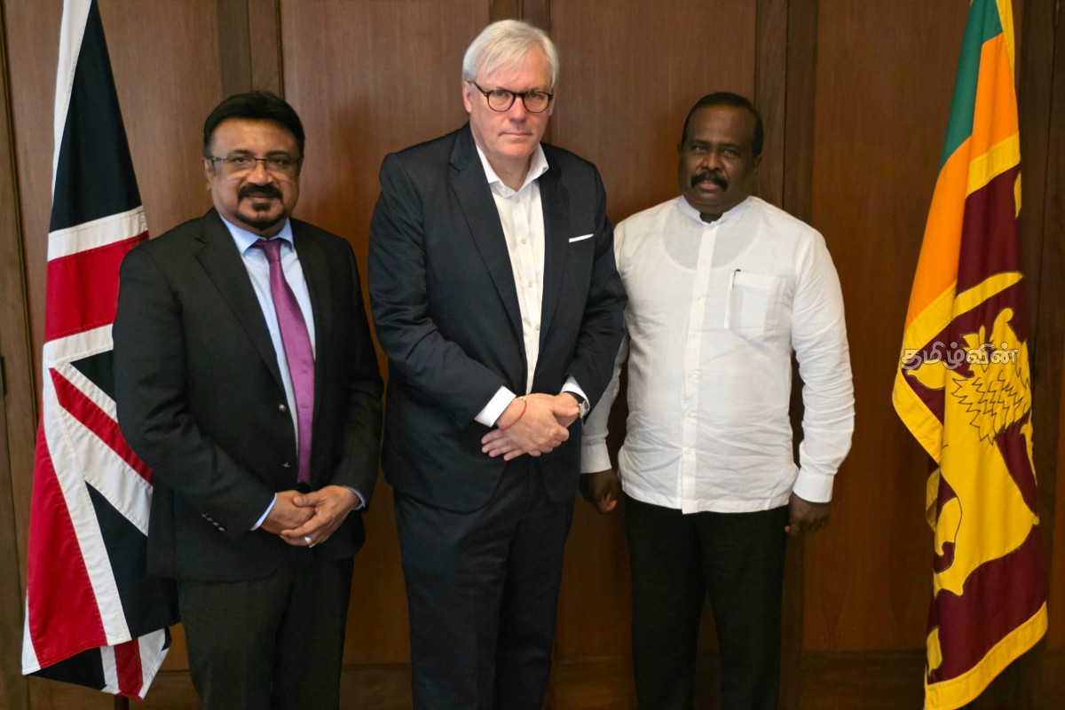 புதிய சட்டமூலங்களால் தமிழருக்குப் பேராபத்து! பிரிட்டன் தூதுவரிடம் ரெலோ நேரில் சுட்டிக்காட்டு | New Bills Pose Grave Danger To Tamils புதிய சட்டமூலங்களால் தமிழருக்குப் பேராபத்து! பிரிட்டன் தூதுவரிடம் ரெலோ நேரில் சுட்டிக்காட்டு | New Bills Pose Grave Danger To Tamils