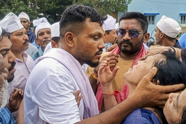 இந்தியாவை உலுக்கிய ஏர் இந்தியா விமான விபத்து! உயிர்பிழைத்தவரின் தற்போதைய நிலை | Air India Crash Sole Survivor Exclusive Interview இந்தியாவை உலுக்கிய ஏர் இந்தியா விமான விபத்து! உயிர்பிழைத்தவரின் தற்போதைய நிலை | Air India Crash Sole Survivor Exclusive Interview