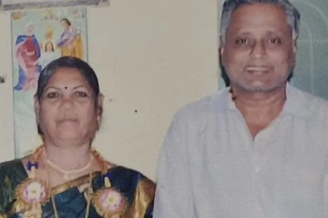 போன் எடுக்கல, பதறிய மகள்.. தலைமையாசிரியர் தம்பதி மர்மக் கொலை - அதிர்ச்சி!