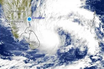 இலங்கையில் ஏற்பட்டுள்ள மினி சூறாவளி