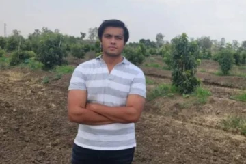 இங்கிலாந்தில் பழம் சாப்பிட்டு இஸ்ரேலில் மரக்கன்றுகள் வாங்கி.., கோடிக்கணக்கில் சம்பாதிக்கும் இந்தியர் யார்?