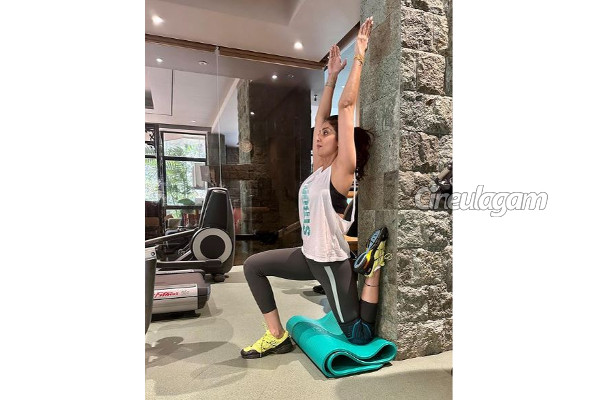 எப்போதும் பிட்டாக இருக்க நடிகை ஷில்பா ஷெட்டி எடுத்துக் கொள்ளும் டயட்- என்ன செய்கிறார் தெரியுமா? | Actress Shilpa Shetty Weight Loss Journey எப்போதும் பிட்டாக இருக்க நடிகை ஷில்பா ஷெட்டி எடுத்துக் கொள்ளும் டயட்- என்ன செய்கிறார் தெரியுமா? | Actress Shilpa Shetty Weight Loss Journey