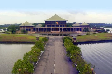 இலங்கை நாடாளுமன்றத்திற்கு செல்லவுள்ள 21 பெண்கள்!