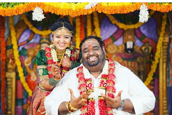 தங்கத்தில் கட்டில், பெரிய வீடு.. மகாலட்சுமிக்கு இத்தனை கோடிக்கு கிப்ட் கொடுத்தாரா ரவீந்தர் | Ravindar Gift For Actress Mahalakshmi Worth Crores