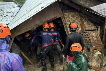 பிலிப்பின்ஸ் நிலச்சரிவில் சிக்கி 7 போ் உயிரிழப்பு