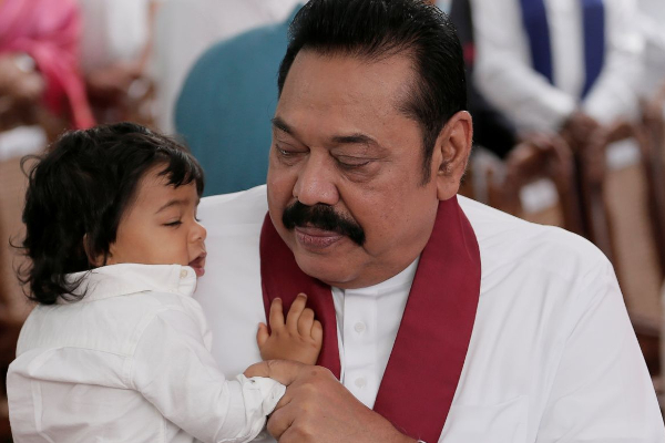 வீழ்ந்து கிடந்த கட்சியை பலப்படுத்த களமிறங்கிய மகிந்த! | Mahinda Stepped In To Strengthen The Fallen Party