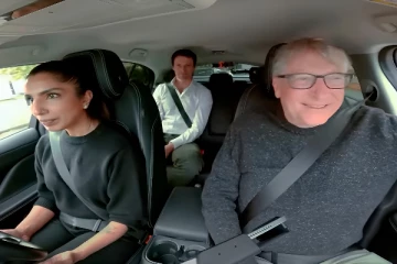 லண்டனில் தானியங்கி காரில் பயணம் செய்த உலக கோடீஸ்வரர்!