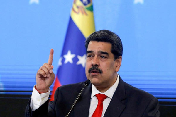 நிக்கோலஸ் மதுரோவிற்கும் சாய் பாபாவிற்கும் உள்ள தொடர்பு - வைரலாகும் புகைப்படம் | Venezula Maduro Connection With India Sai Baba