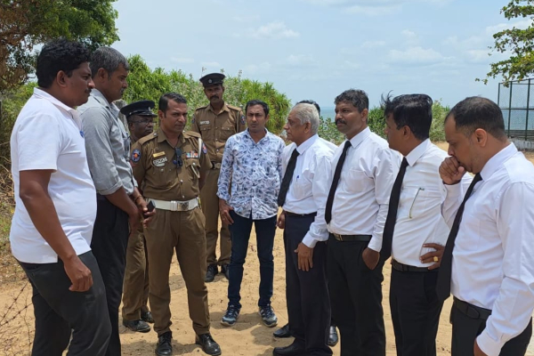 சம்பூரில் மனித எச்சங்கள் மீட்பு : சட்டத்தரணிகள் குழாம் நேரில் சென்று ஆய்வு | Human Remains Recovered In Sampur Lawyers Research