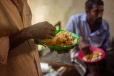 ලාංකිකයන් දැඩි අනතුරක - රටේ අත්‍යවශ්‍ය භාණ්ඩ මිලට බලපෑම් - ආහාර හිඟයක් ඇති වීමේ අවදානමක්?