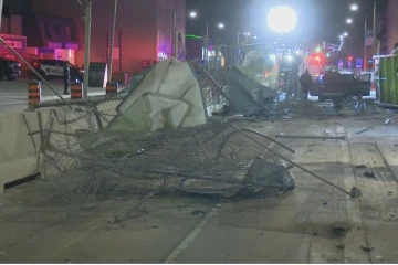 டொராண்டோவில் ஆயுத முனையில் வாகனக் கொள்ளை; பெண் கைது