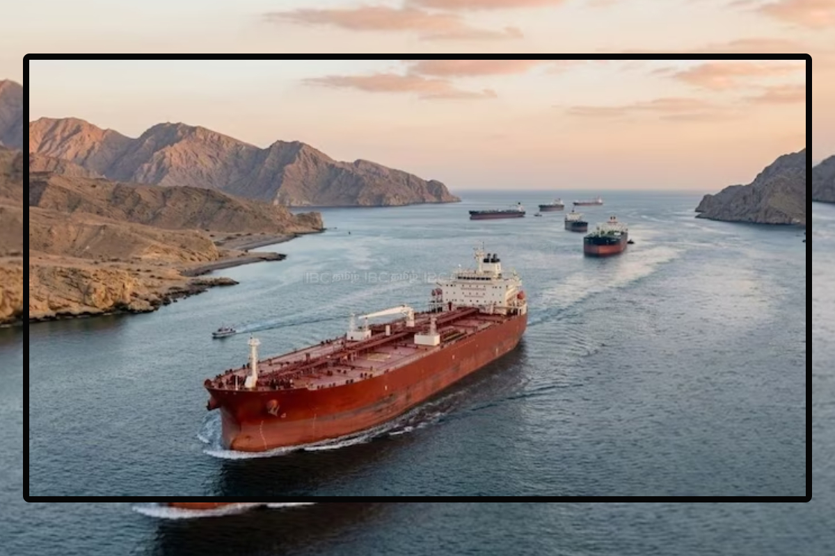 ஹோர்முஸ் நீரிணை வழியாக இந்தியாவை வந்தடையவுள்ள 22 கப்பல்கள் | 22 Ships To Reach India Via Strait Of Hormuz