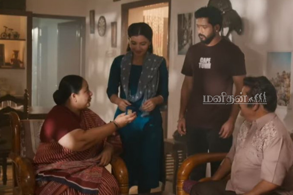 Singappenne: அன்பு- துளசிக்கு நடுவில் வந்த மகேஷ்.. வாயடைத்து போன குடும்பம்- இனி திருமணம் நடக்குமா? | Singapenne Anbu Tulsi Marriage Stop Mahesh Entry