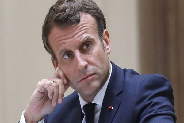 பிரான்ஸ் ஜனாதிபதி மேக்ரானை கத்தியால் தாக்கி கொல்ல திட்டம்! | Plan To Kill French President Macron With A Knife