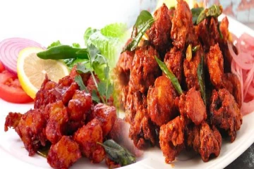 ஆந்திரா பாணியில் நாவூரும் சுவையில் சிக்கன் 65 ... எப்படி செய்வது?