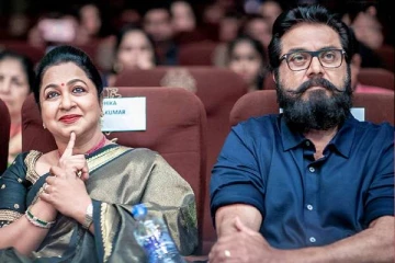 ராதிகா-வுக்காக முதல் மனைவியை விவாகரத்து செய்தாரா சரத்குமார்.. உண்மையான காரணமே இந்த நடிகை தான்!!