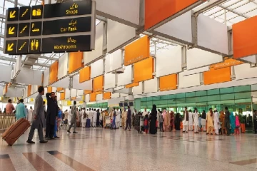 வெளிநாடொன்றின் விமானநிலையத்தில் அதிரடியாக கைதான இலங்கையர்