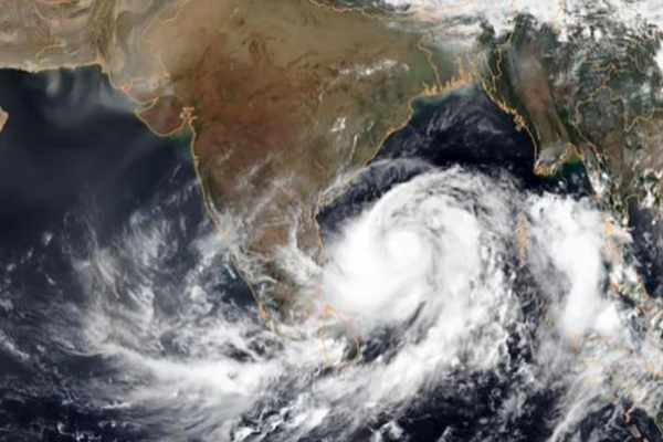 சென்யார் புயல் உருவானது - தமிழகத்திற்கு பாதிப்பா? | Senyar Cyclone Will It Affect Tamilnadu சென்யார் புயல் உருவானது - தமிழகத்திற்கு பாதிப்பா? | Senyar Cyclone Will It Affect Tamilnadu