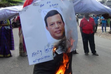 இராஜாங்க அமைச்சர் அரவிந்தகுமாருக்கு எதிராக உருவப்பொம்மை எரித்து போராட்டம் முன்னெடுப்பு (Photos)