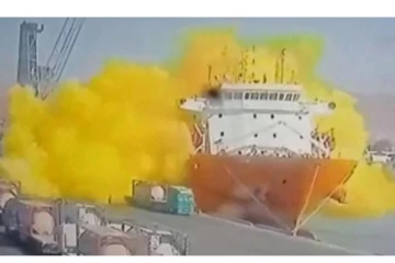 ஜோர்டான் துறைமுகத்தில் விஷவாயு கசிந்து 10 பேர் மரணம் - வைரலாகும் அதிர்ச்சி வீடியோ