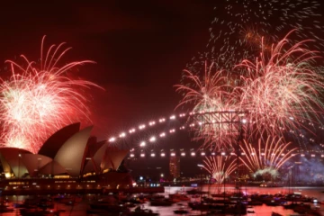 நியூசிலாந்தில் 2026 புத்தாண்டு பிறந்துள்ளது