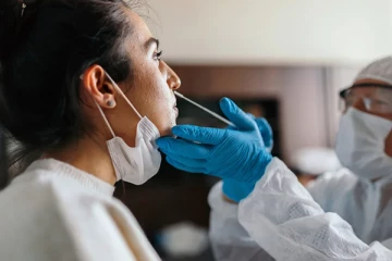 இந்தியாவை அச்சுறுத்தும் கொரோனா! ஒரே நாளில் 10 ஆயிரம் பேர் அடையாளம்