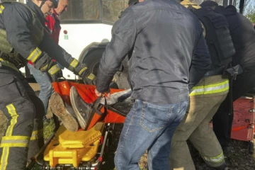 தொழிலாளர்களை ஏற்றிச் சென்ற பேருந்தின் மீது ரஷ்ய ட்ரோன் தாக்குதல்